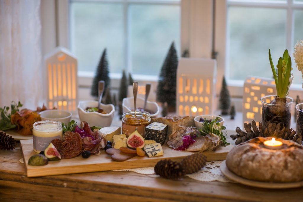 Jul; DGO; Husfrua; buffet; julesnacks